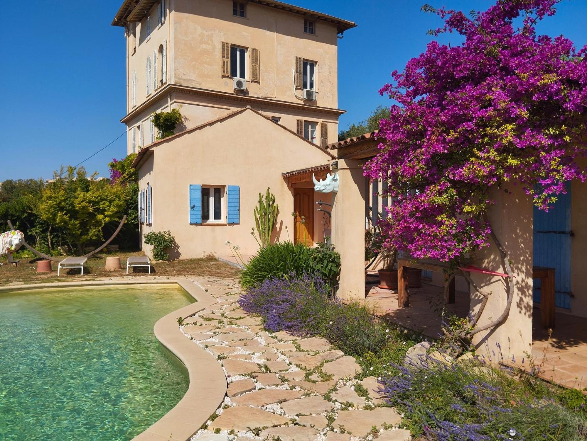 Hébergement de vacances L'albizia *